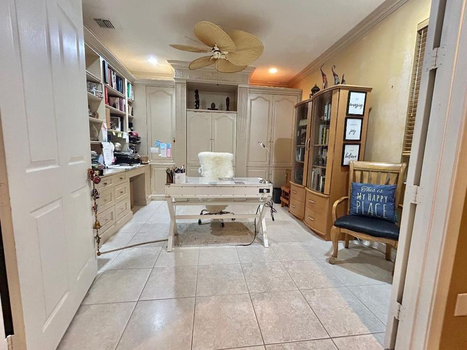 Active With Contract: $775,000 (5 beds, 5 baths, 3366 Square Feet)