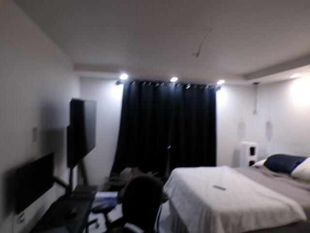 合同活跃: $179,900 (2 贝兹, 2 浴室, 986 平方英尺)