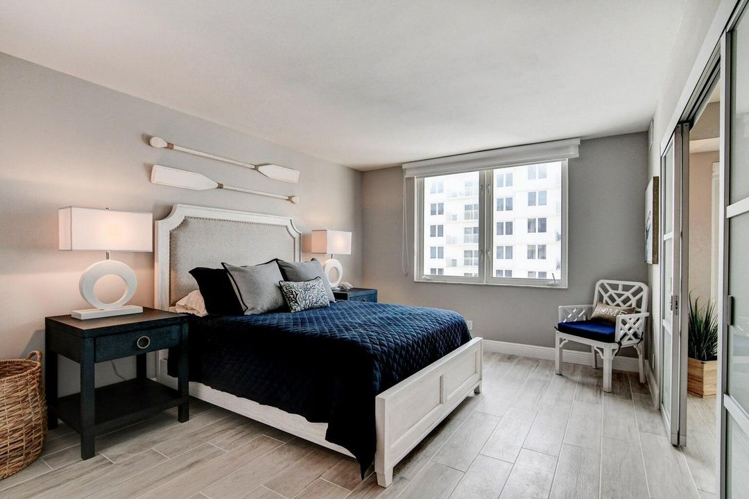 Active With Contract: $565,000 (2 beds, 2 baths, 1050 Square Feet)