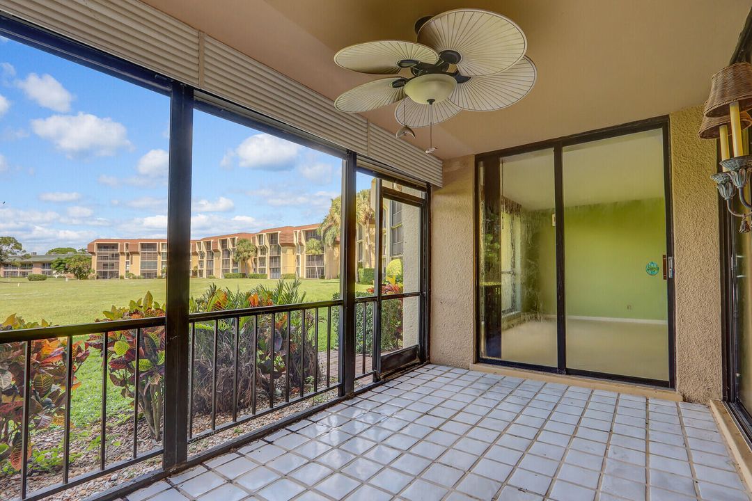 待售: $199,900 (2 贝兹, 2 浴室, 1287 平方英尺)