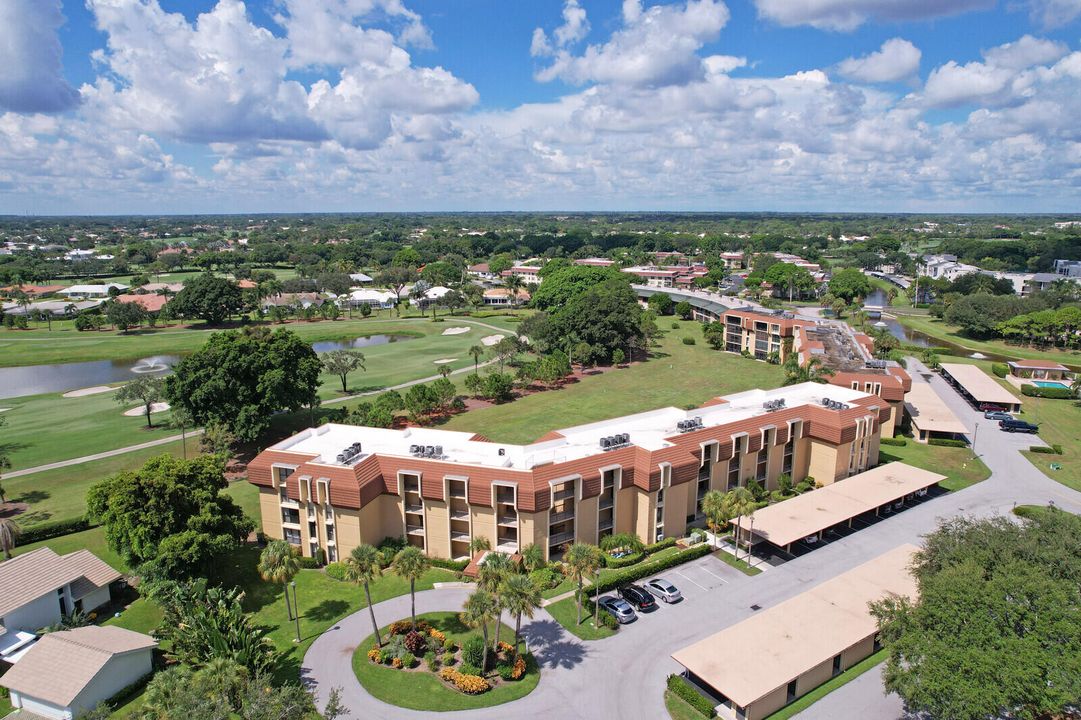 待售: $199,900 (2 贝兹, 2 浴室, 1287 平方英尺)