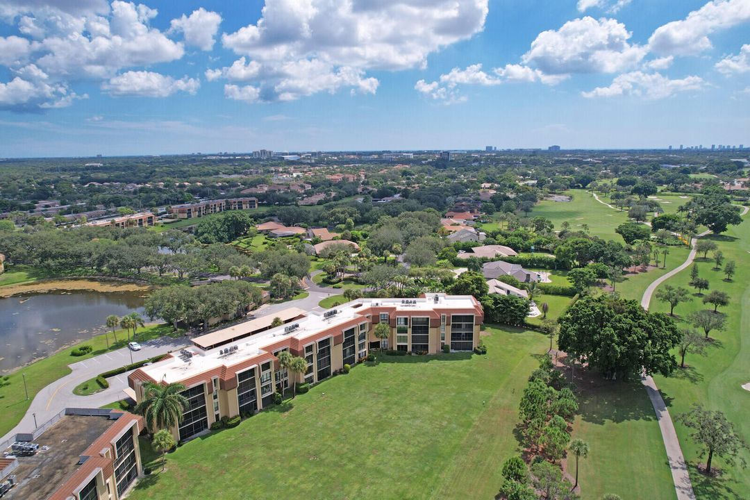 待售: $199,900 (2 贝兹, 2 浴室, 1287 平方英尺)