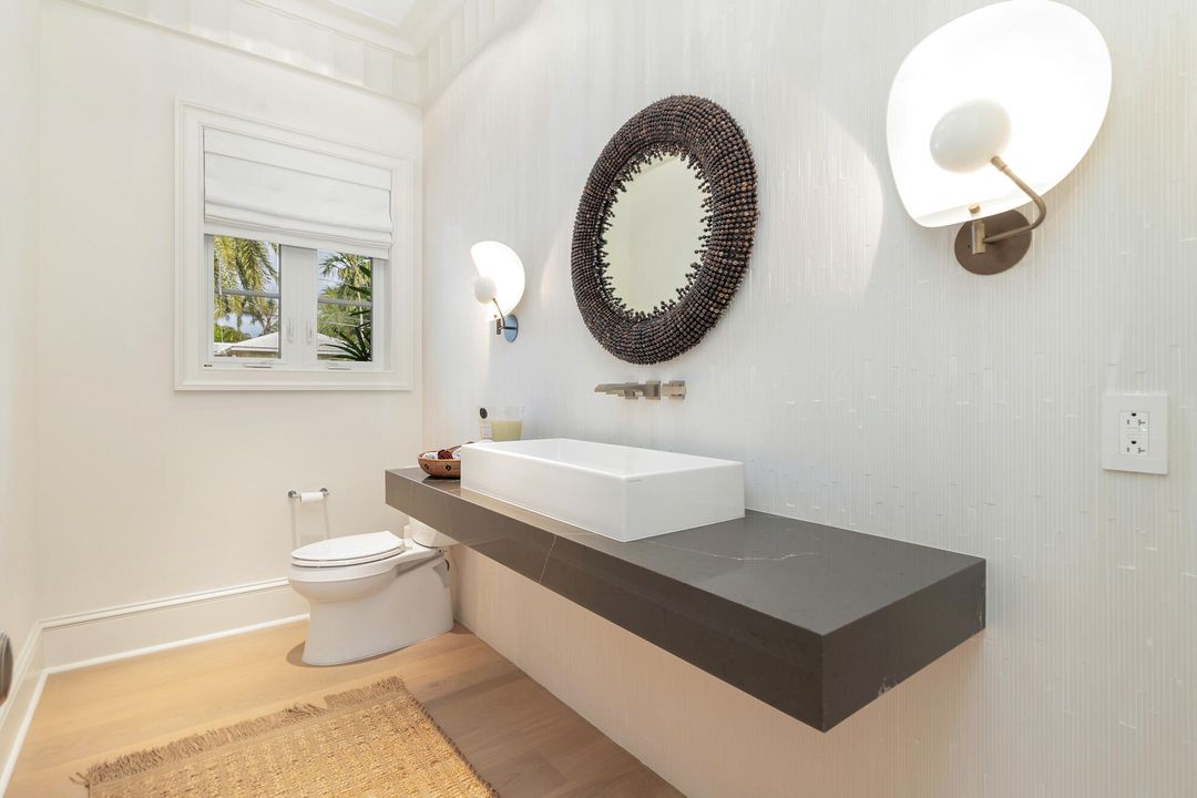 待售: $22,500,000 (5 贝兹, 7 浴室, 5384 平方英尺)