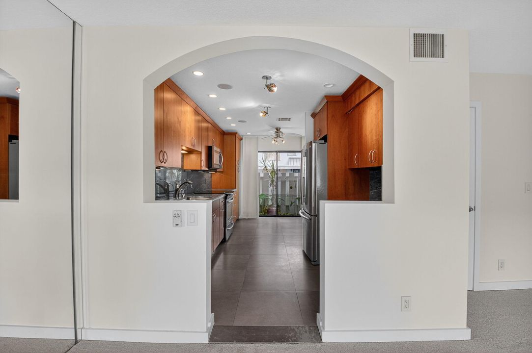 For Sale: $759,000 (2 beds, 2 baths, 1800 Square Feet)