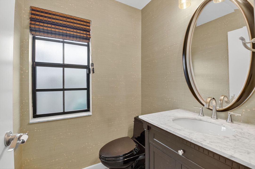 For Sale: $759,000 (2 beds, 2 baths, 1800 Square Feet)