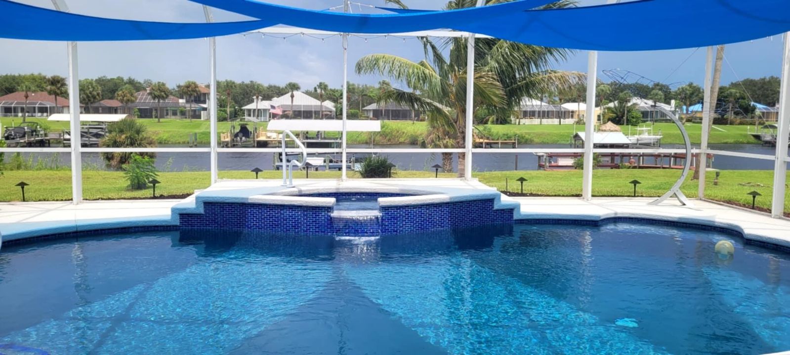 Recently Sold: $1,099,000 (3 beds, 2 baths, 2260 Square Feet)