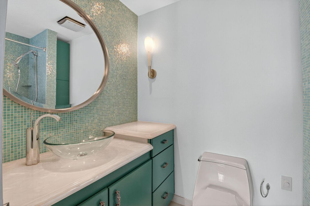 For Sale: $759,000 (2 beds, 2 baths, 1800 Square Feet)