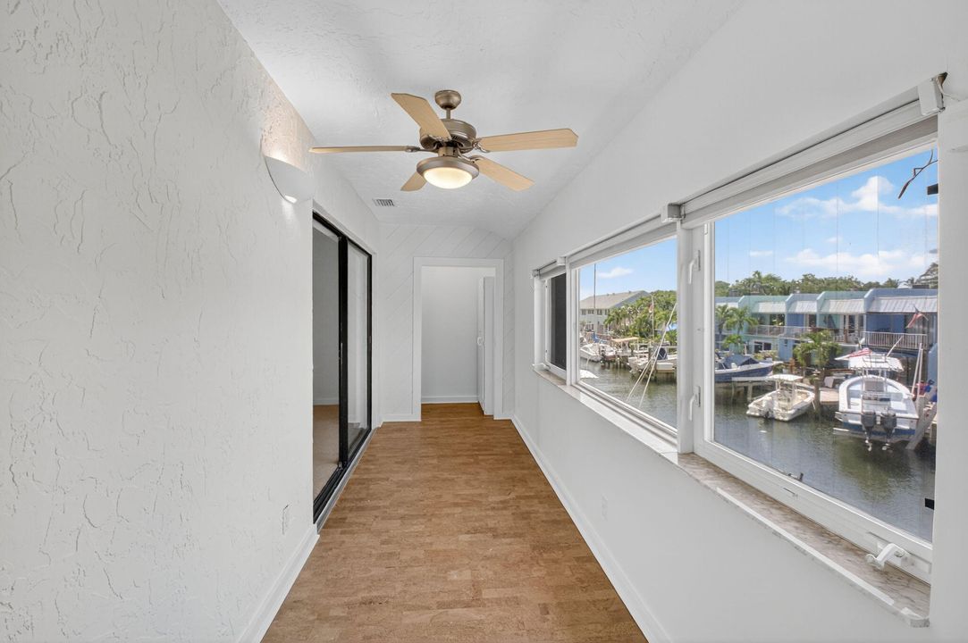 For Sale: $759,000 (2 beds, 2 baths, 1800 Square Feet)