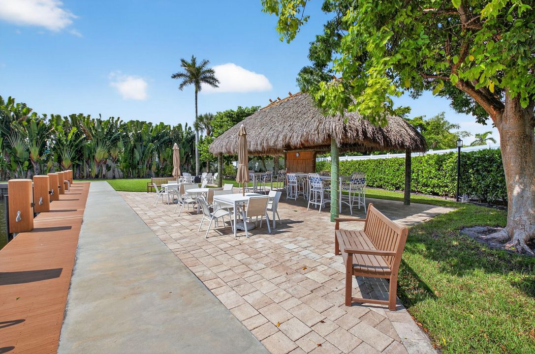 For Sale: $759,000 (2 beds, 2 baths, 1800 Square Feet)