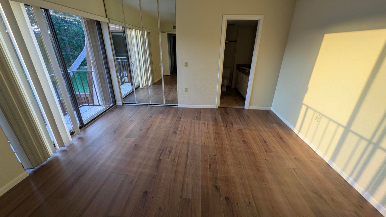 待售: $335,000 (2 贝兹, 2 浴室, 1325 平方英尺)