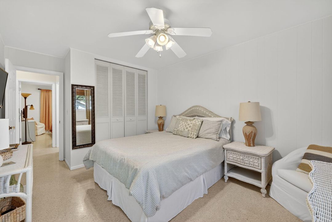 待售: $449,900 (3 贝兹, 1 浴室, 1001 平方英尺)