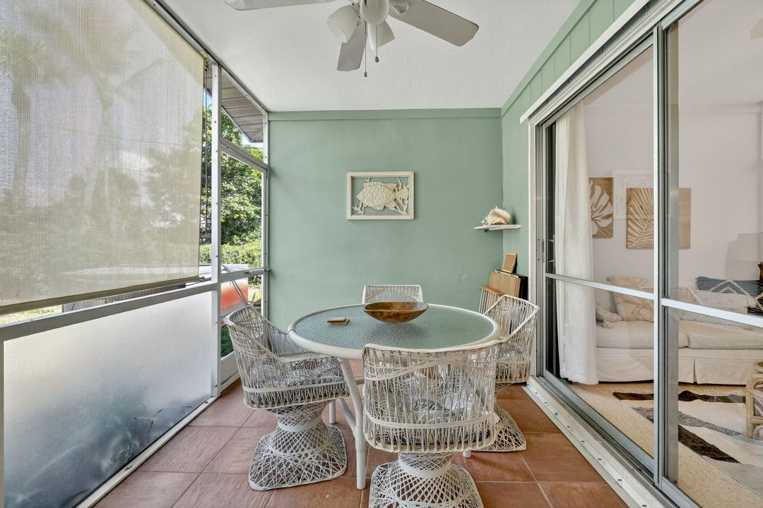 待售: $449,900 (3 贝兹, 1 浴室, 1001 平方英尺)