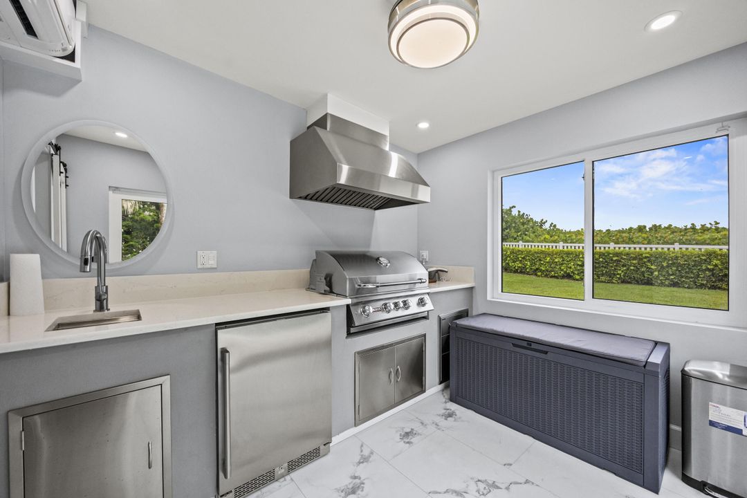 待售: $8,900,000 (4 贝兹, 5 浴室, 3434 平方英尺)