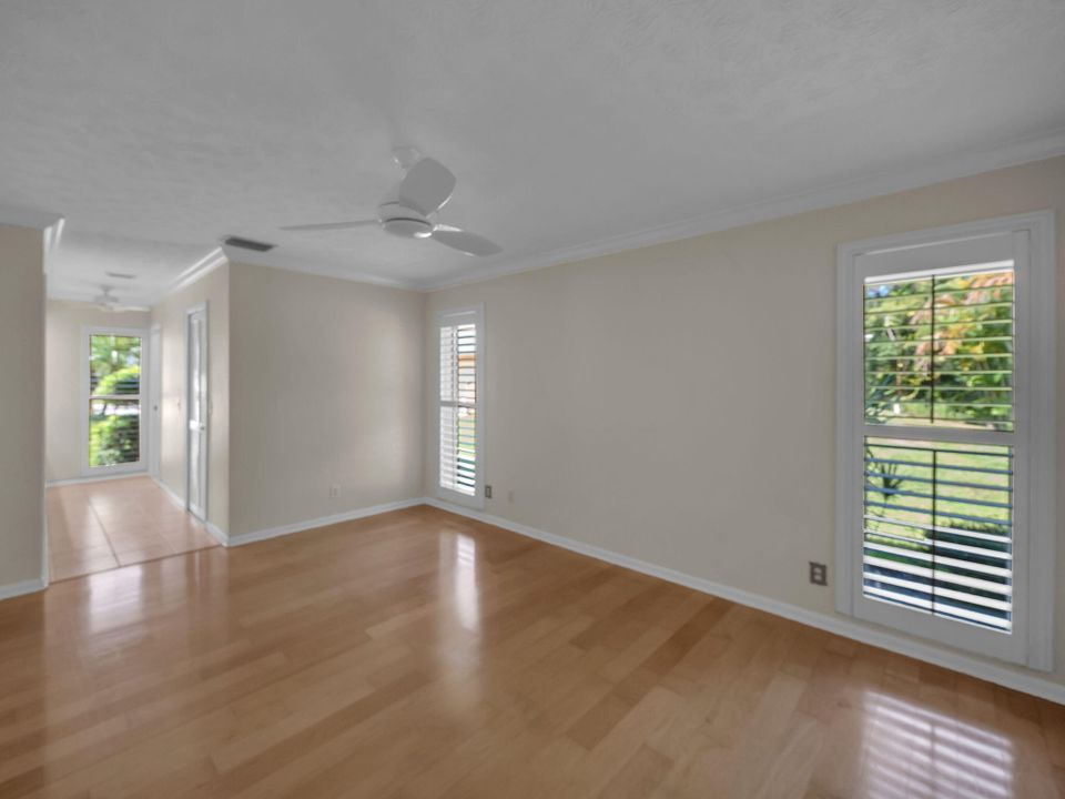 待售: $523,500 (2 贝兹, 2 浴室, 1957 平方英尺)