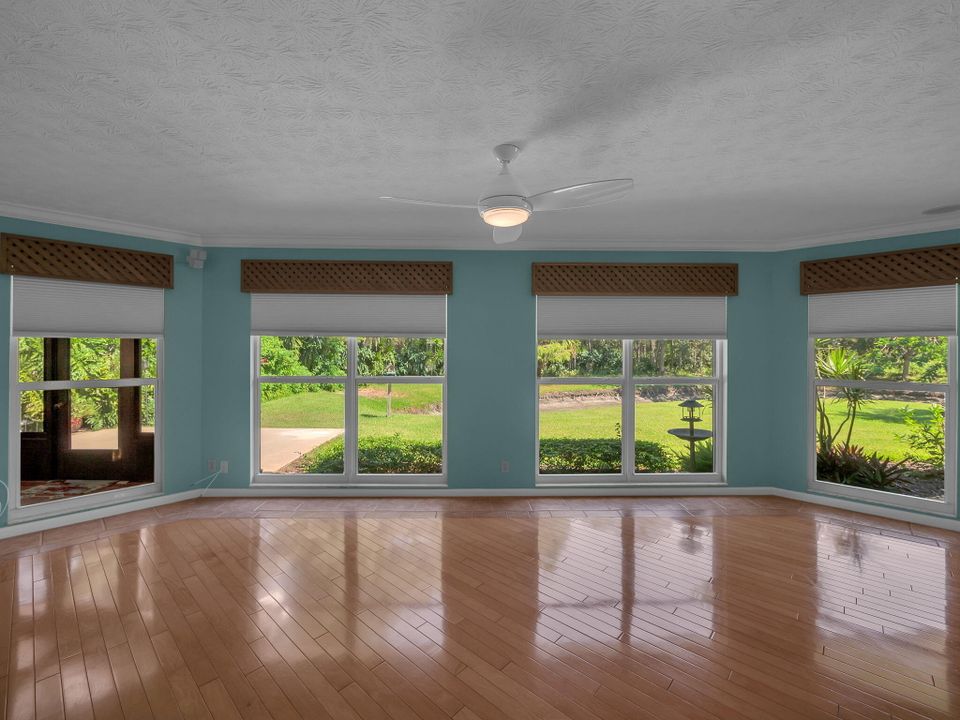 待售: $523,500 (2 贝兹, 2 浴室, 1957 平方英尺)