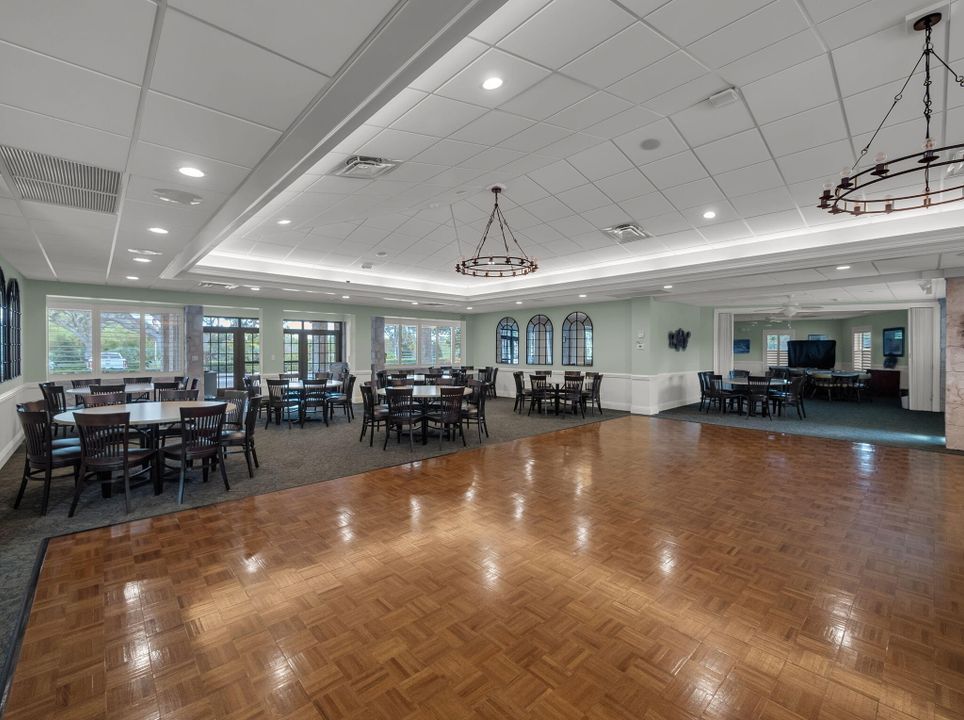 待售: $523,500 (2 贝兹, 2 浴室, 1957 平方英尺)