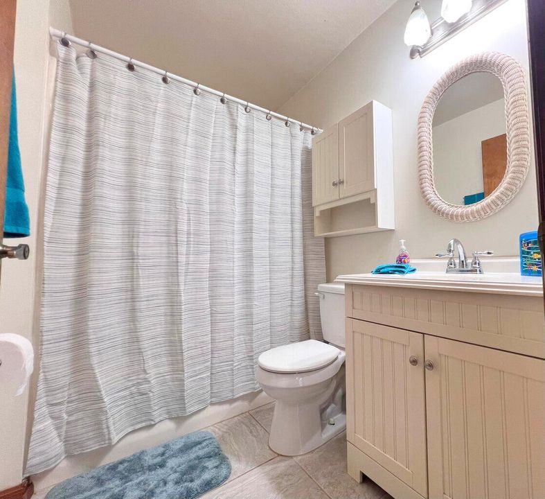 Active With Contract: $354,900 (3 beds, 2 baths, 1746 Square Feet)