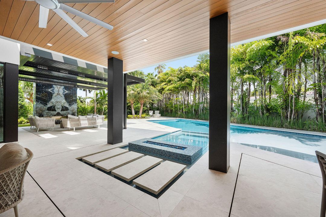 For Sale: $14,995,000 (6 beds, 7 baths, 8431 Square Feet)