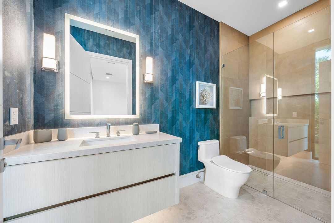 For Sale: $14,995,000 (6 beds, 7 baths, 8431 Square Feet)