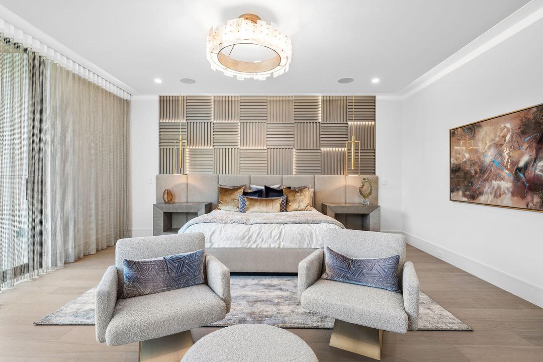 For Sale: $14,995,000 (6 beds, 7 baths, 8431 Square Feet)