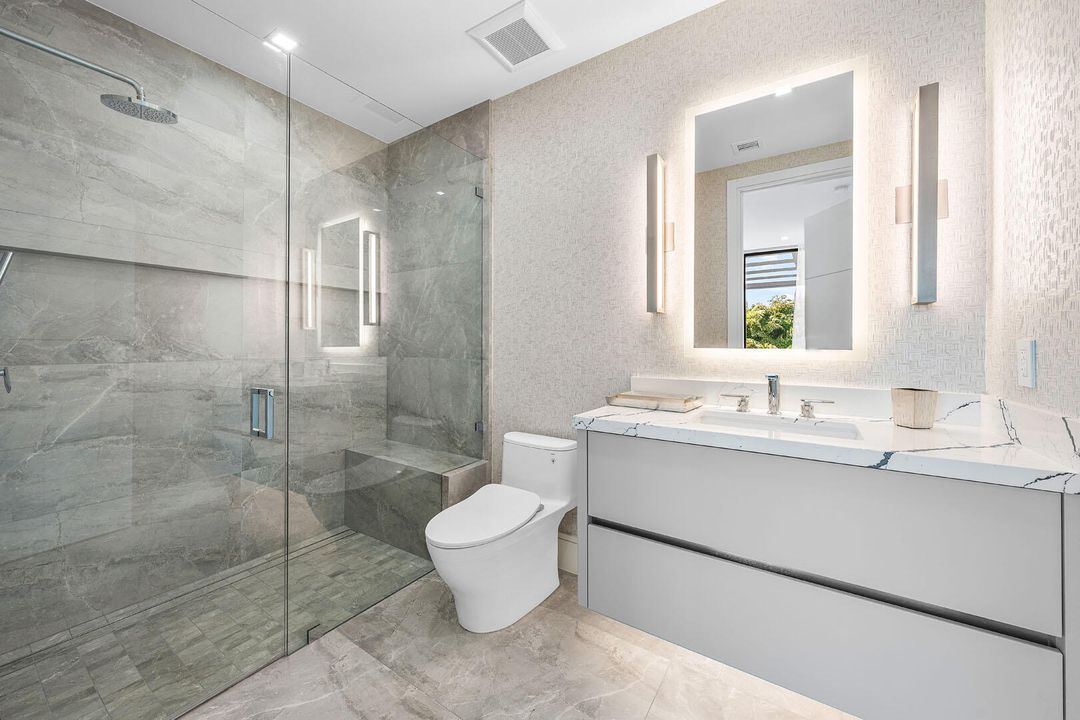 For Sale: $14,995,000 (6 beds, 7 baths, 8431 Square Feet)