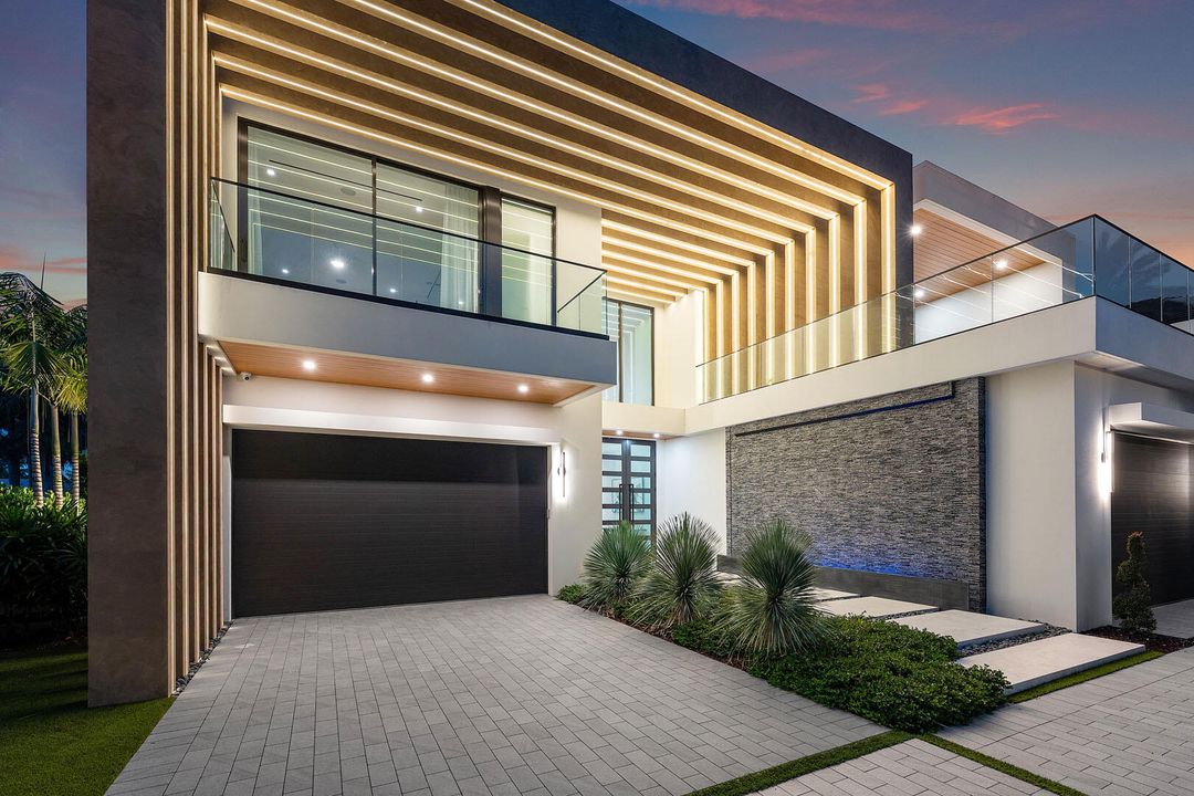 For Sale: $14,995,000 (6 beds, 7 baths, 8431 Square Feet)