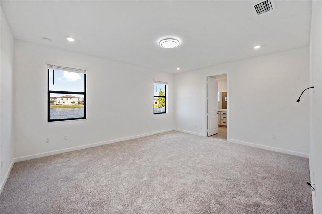 For Sale: $839,000 (5 beds, 3 baths, 3185 Square Feet)