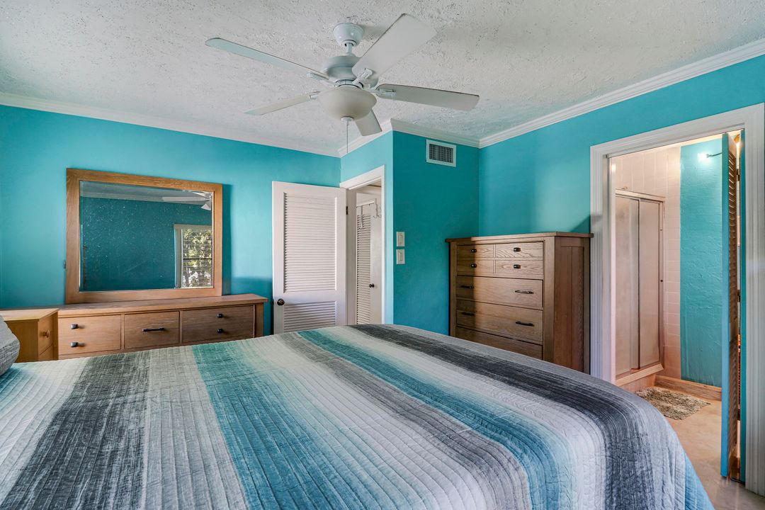 For Sale: $1,250,000 (5 beds, 3 baths, 2420 Square Feet)