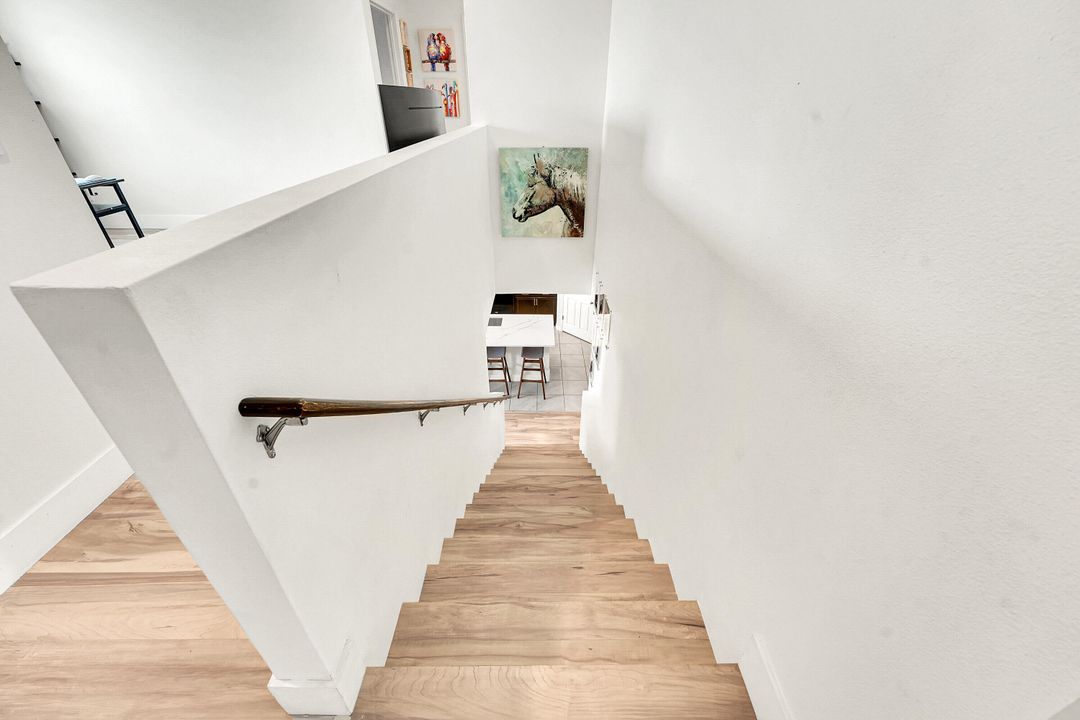 For Sale: $445,000 (5 beds, 3 baths, 2601 Square Feet)