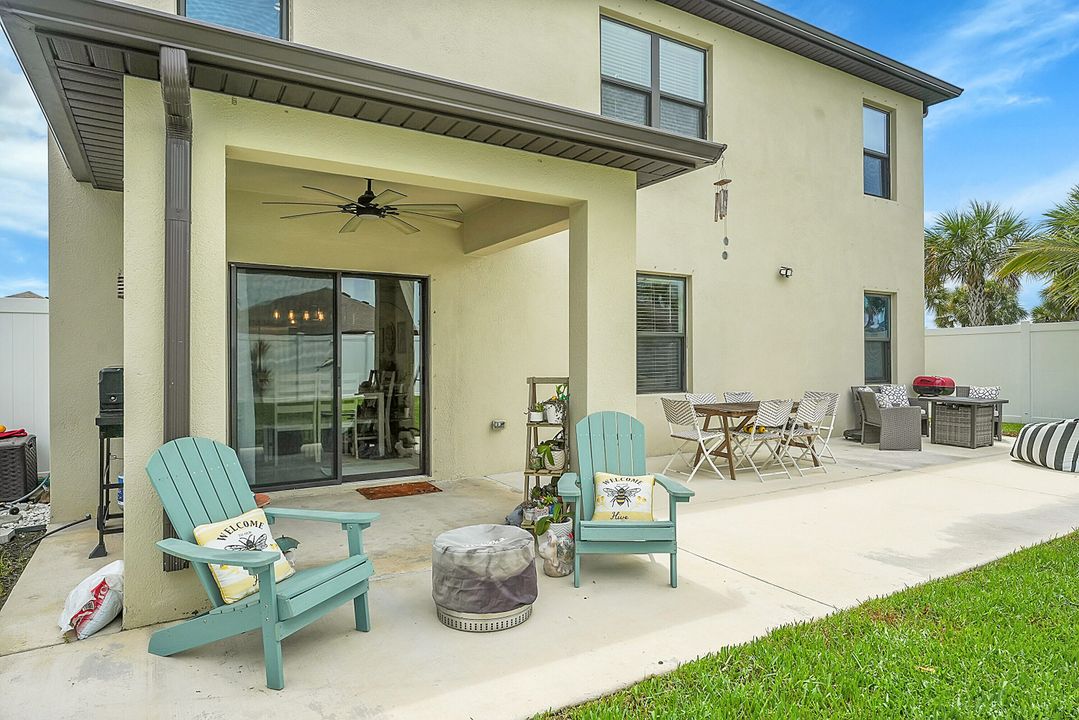 For Sale: $445,000 (5 beds, 3 baths, 2601 Square Feet)