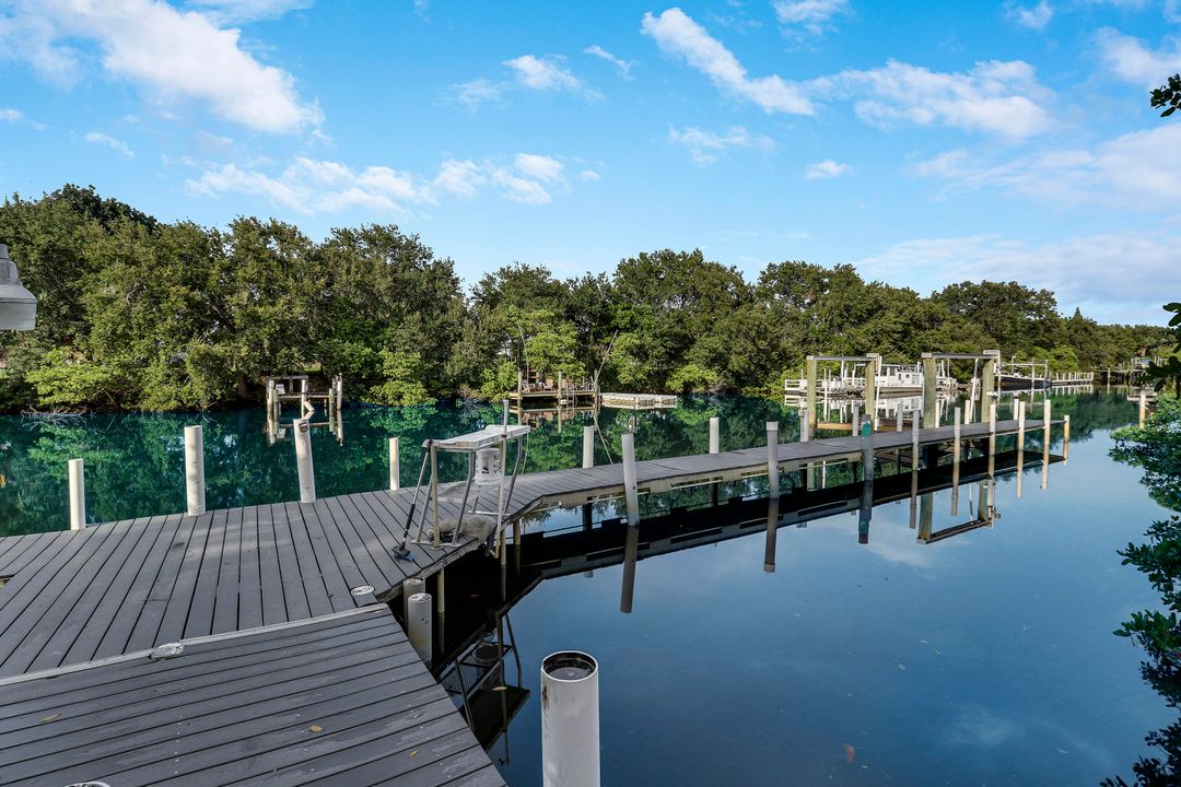 For Sale: $1,250,000 (5 beds, 3 baths, 2420 Square Feet)