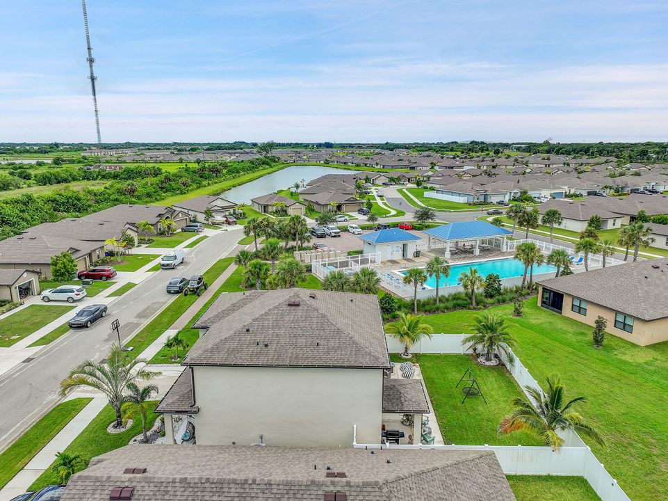 For Sale: $445,000 (5 beds, 3 baths, 2601 Square Feet)