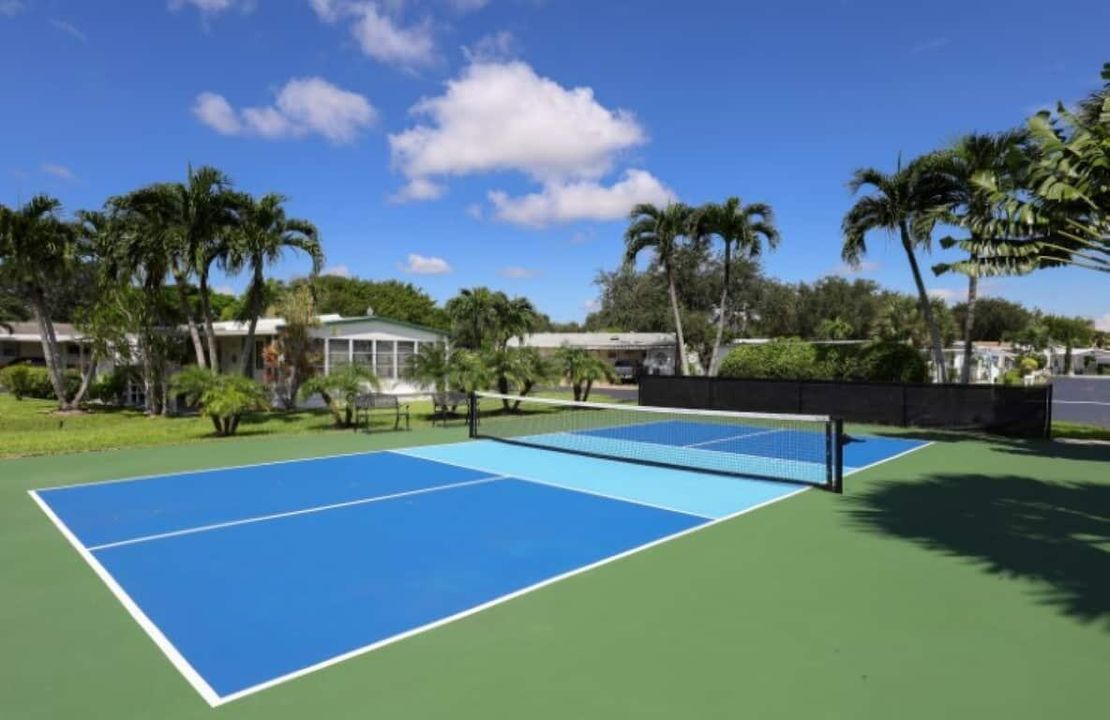 待售: $82,000 (3 贝兹, 3 浴室, 1200 平方英尺)