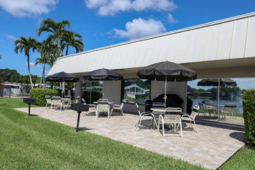 待售: $82,000 (3 贝兹, 3 浴室, 1200 平方英尺)