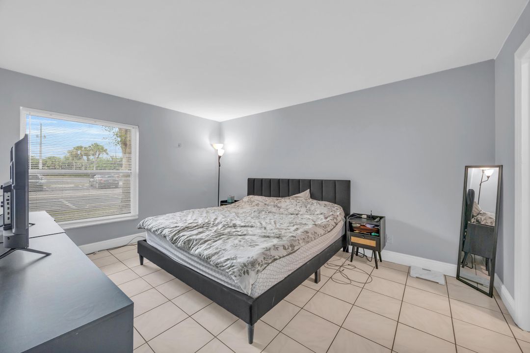 Activo con contrato: $220,000 (2 camas, 2 baños, 936 Pies cuadrados)