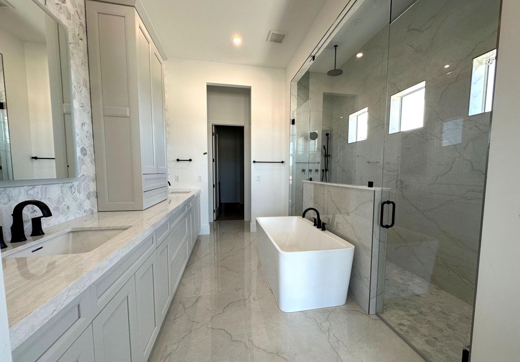 待售: $6,900,000 (5 贝兹, 6 浴室, 5481 平方英尺)