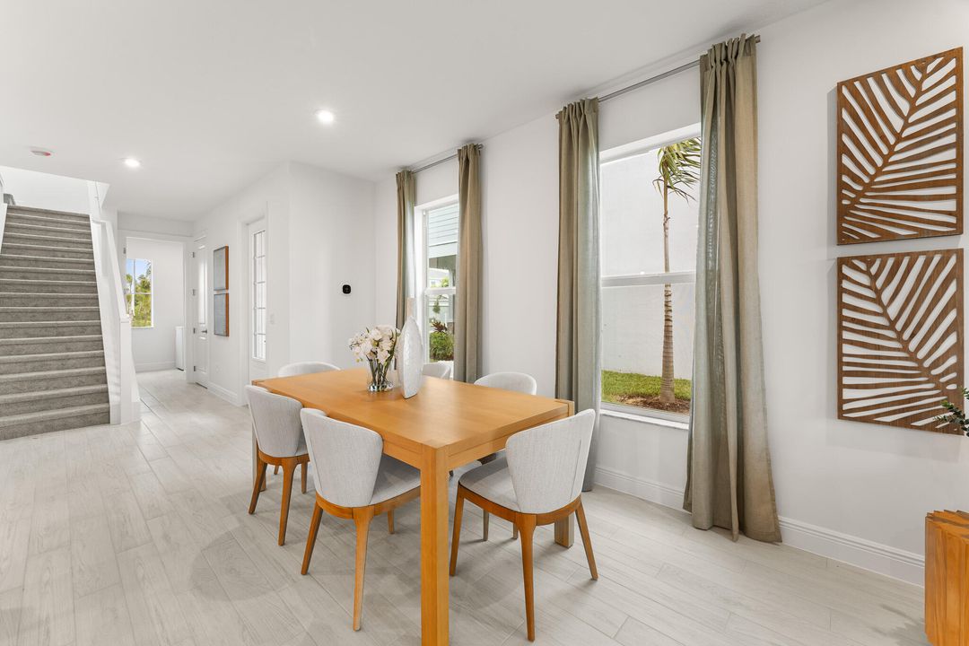 Active With Contract: $484,990 (3 beds, 2 baths, 1870 Square Feet)