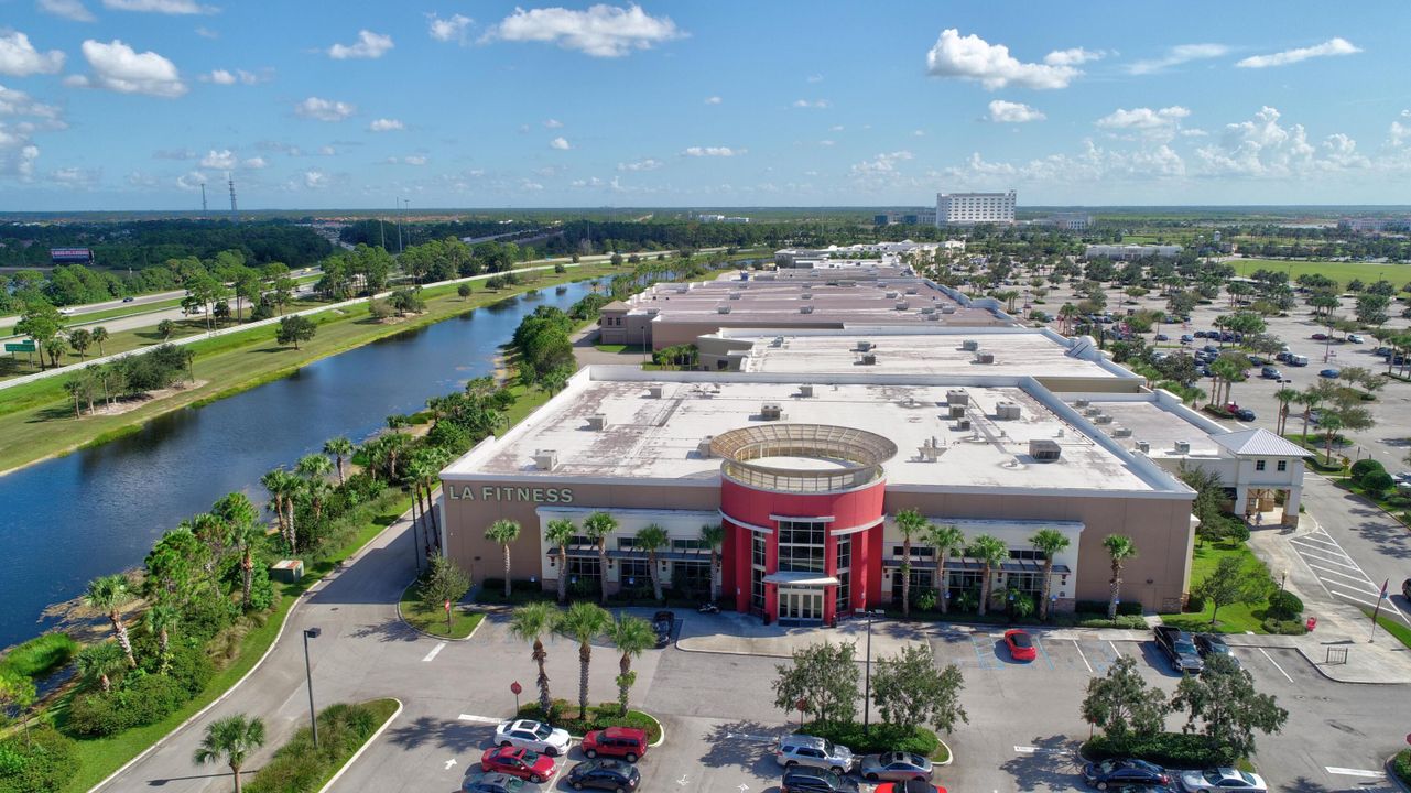 Active With Contract: $689,900 (4 beds, 3 baths, 2487 Square Feet)