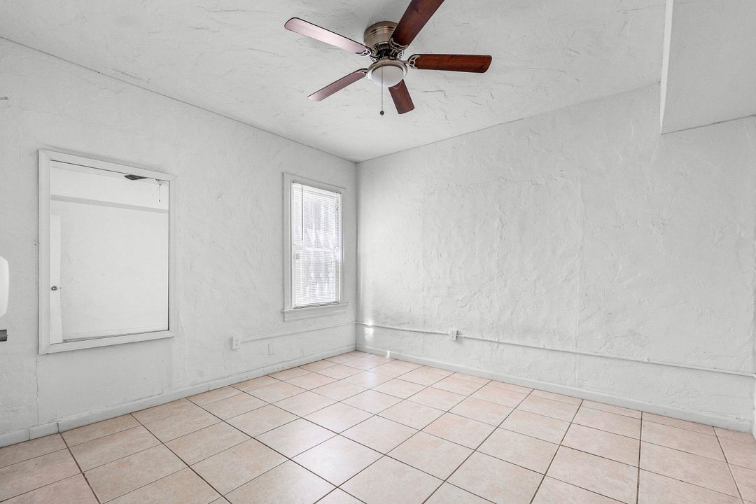 Active With Contract: $350,000 (4 beds, 2 baths, 1330 Square Feet)