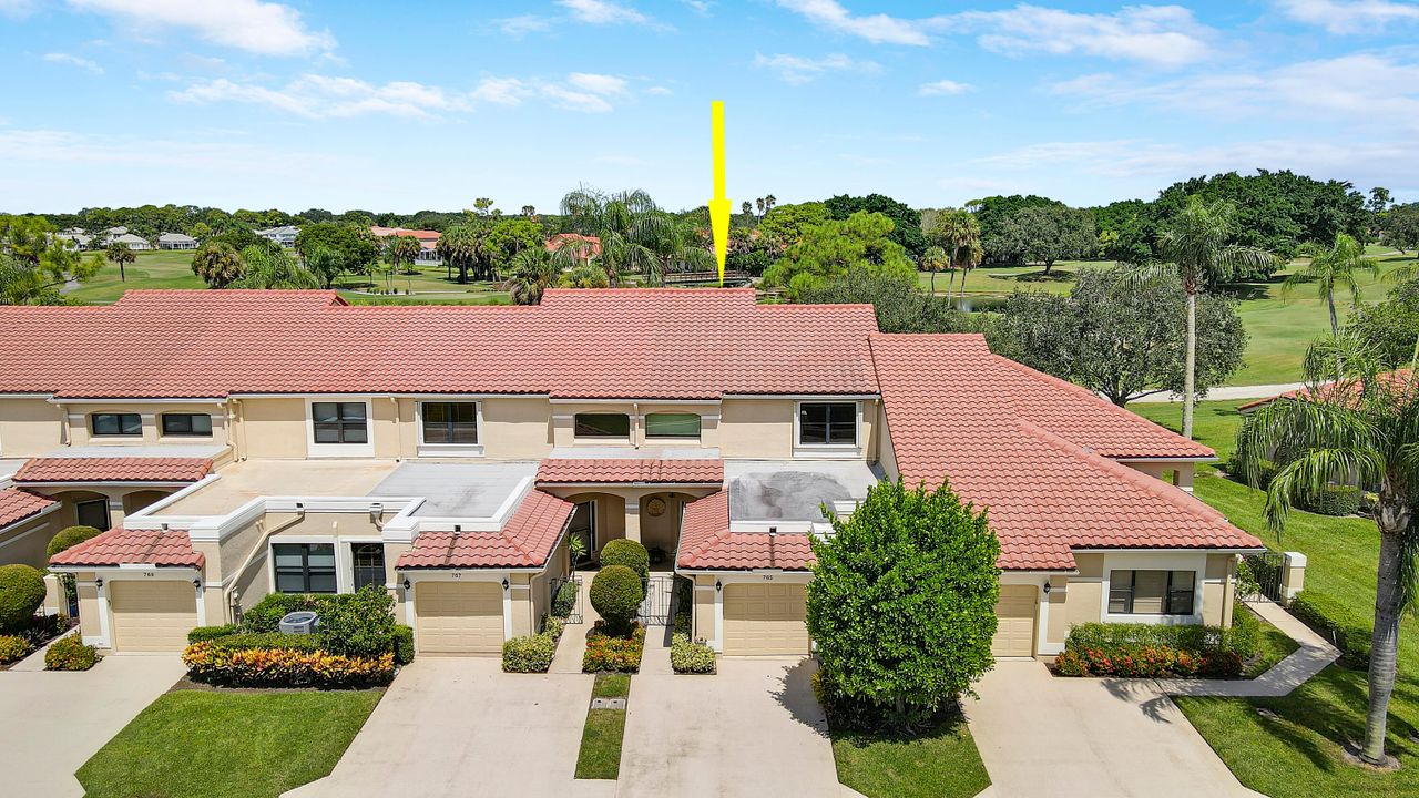 Active With Contract: $599,995 (3 beds, 2 baths, 1909 Square Feet)