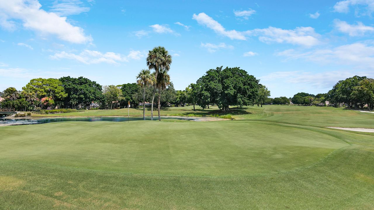 Active With Contract: $599,995 (3 beds, 2 baths, 1909 Square Feet)