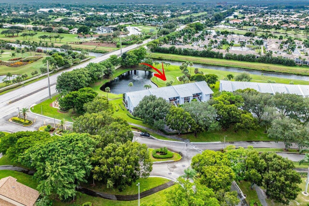 Active With Contract: $235,000 (2 beds, 2 baths, 1293 Square Feet)