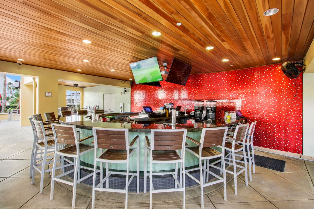 Active With Contract: $599,995 (3 beds, 2 baths, 1909 Square Feet)