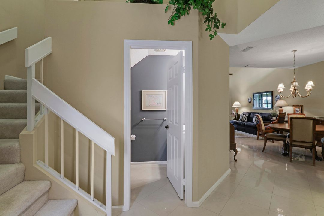 Active With Contract: $599,995 (3 beds, 2 baths, 1909 Square Feet)