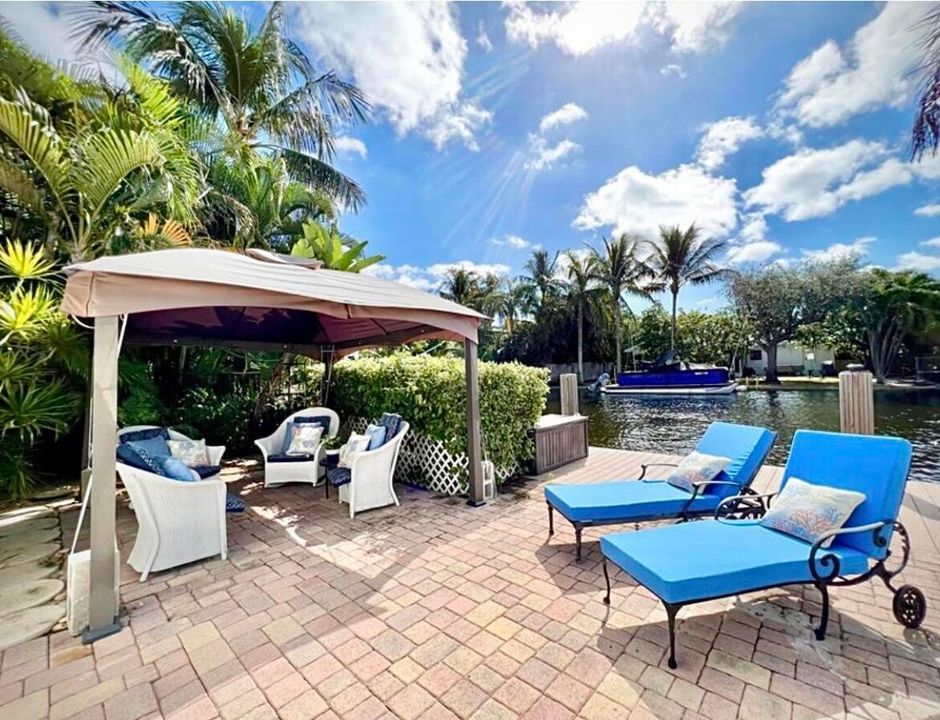 出租: $15,000 (3 贝兹, 2 浴室, 1936 平方英尺)