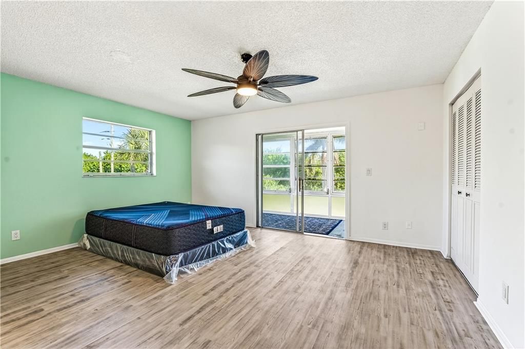 For Sale: $113,000 (1 beds, 1 baths, 750 Square Feet)