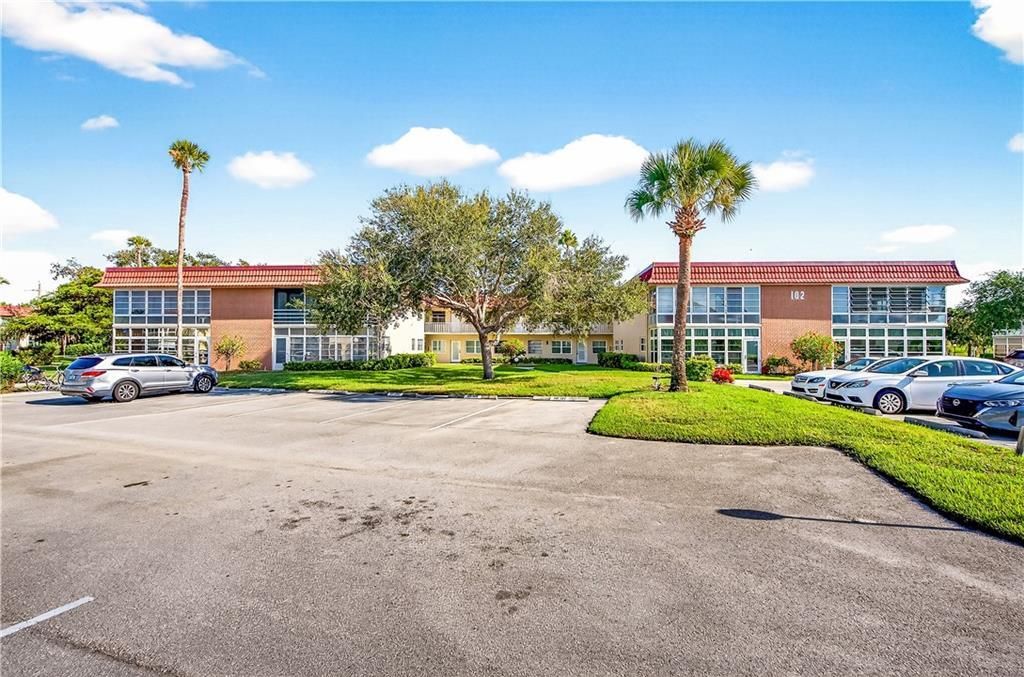 For Sale: $113,000 (1 beds, 1 baths, 750 Square Feet)