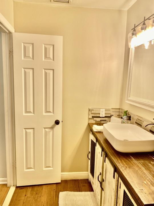 Под контрактом: $4,000 (2 спален, 2 ванн, 1432 Квадратных фут)