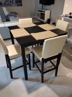 На продажу: $270,000 (3 спален, 2 ванн, 1367 Квадратных фут)