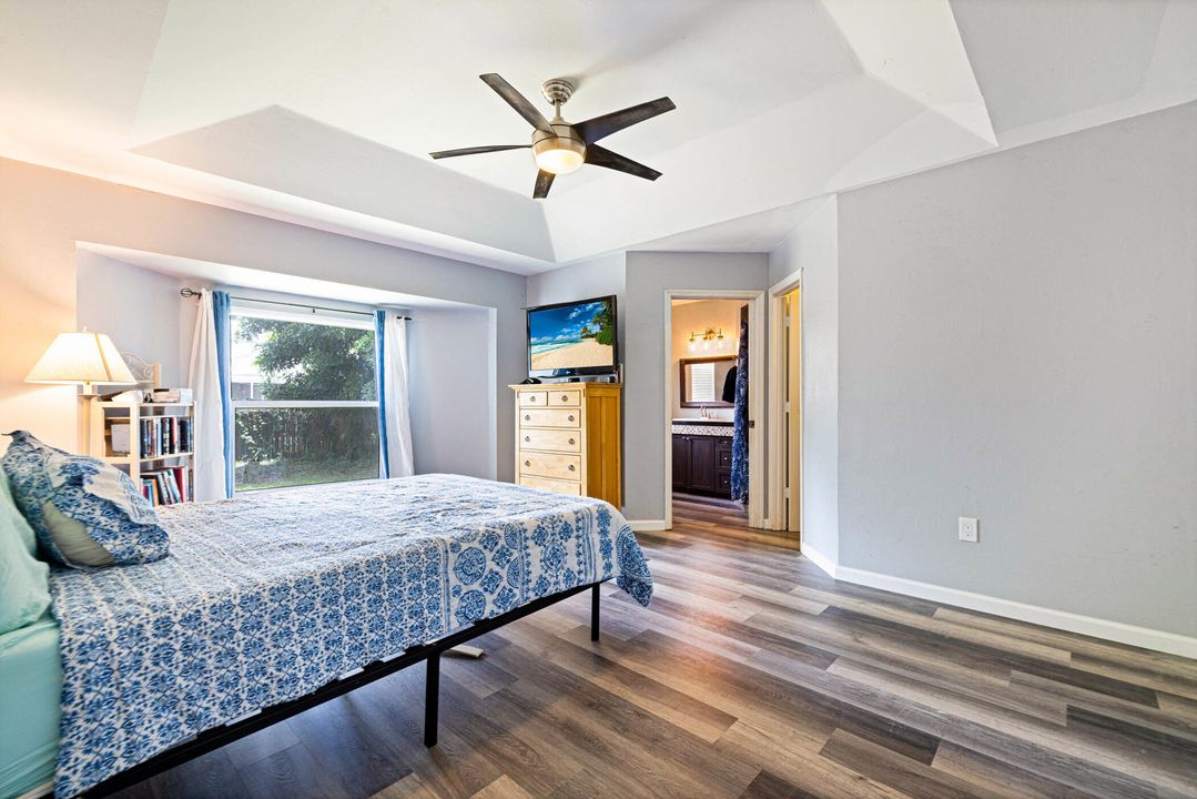 For Sale: $389,900 (3 beds, 2 baths, 1370 Square Feet)